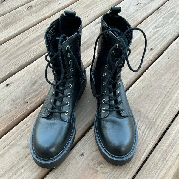 Modern chunky platform combat boots 🖤🖤🖤 - Image 5