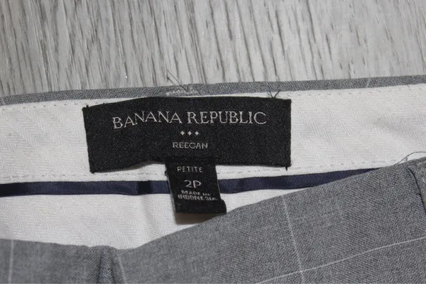 Banana Republic Suit - Image 8