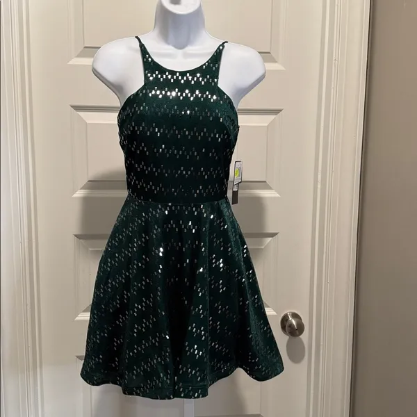City Studio Green Metallic Fit &‎ Flare Dress Size 1 NWT Holiday Party Glam - Image 3