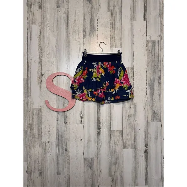 Hollister Floral Ruffle Mini Skirt Navy Size S - Image 4