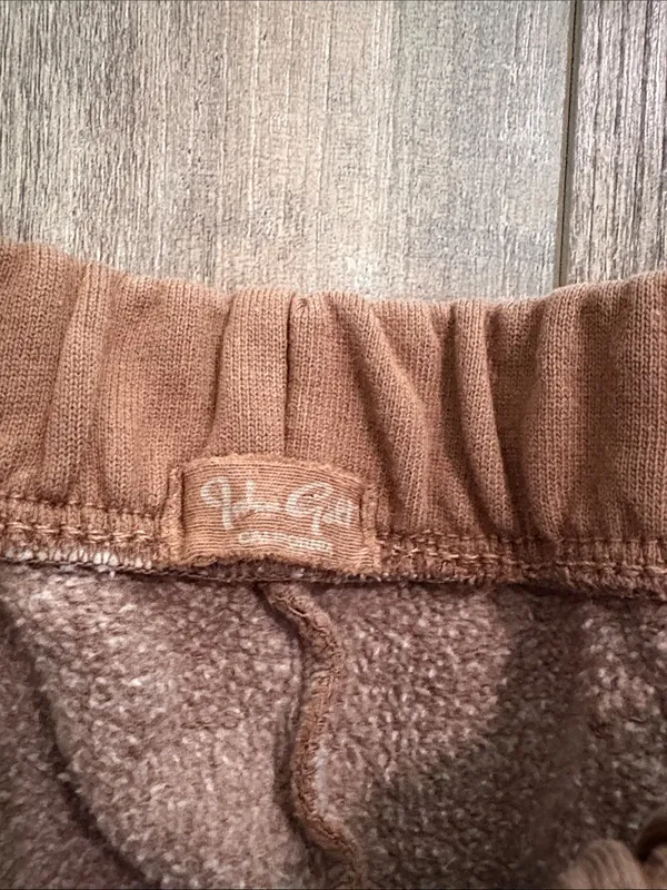 Brandy Melville Brown Rosa Sweatpants - Image 5
