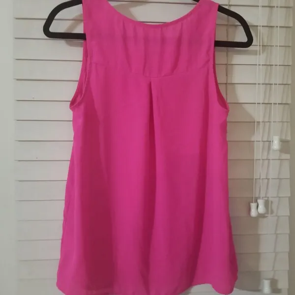 Everly Small Chiffon Key Hole Front Tank Top Blous - Image 3
