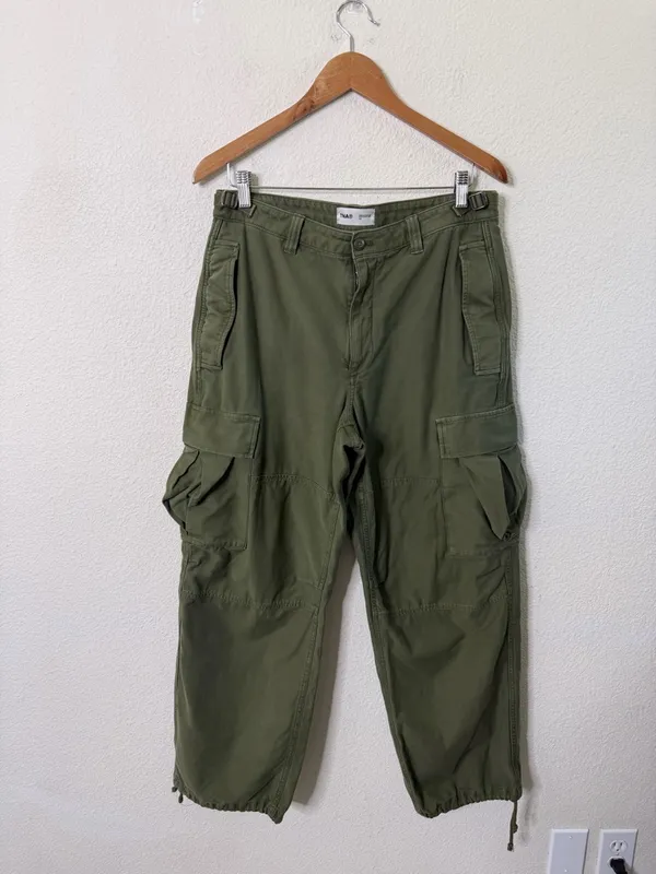 Aritzia TNA Supply Cargo Pant Green Womens Size 10‎ - Image 3
