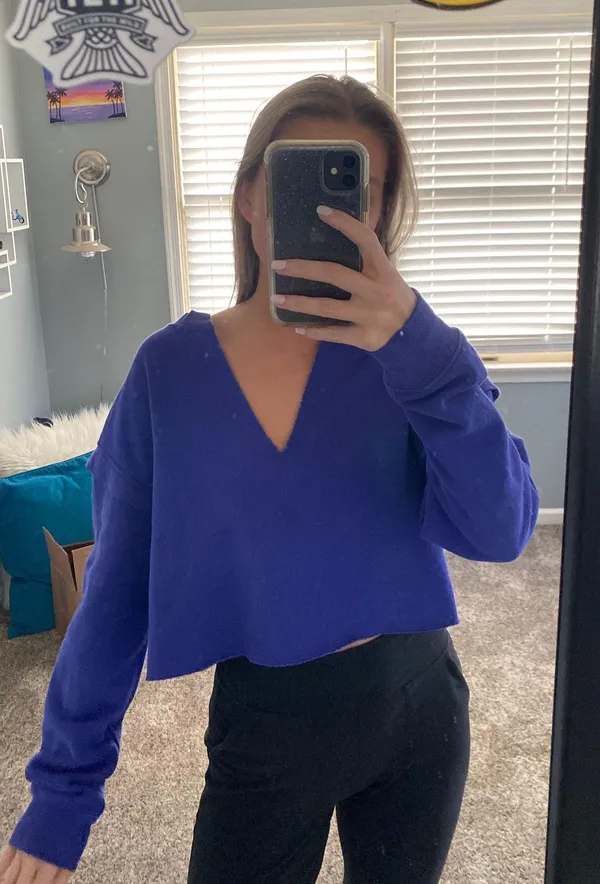 Urban Outfitters Cropped Sweater - Image 3