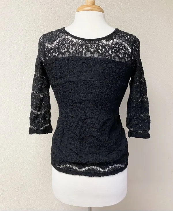 H&M Sheer Lace 3/4 Sleeve Top Black S - Image 41