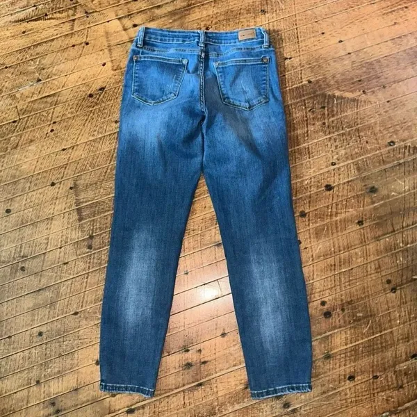 Judy Blue dark wash distressed 28 relaxed boutique jeans - Image 5