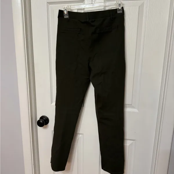 QUINCE Ultra-Stretch Ponte Straight Leg‎ Pants Olive size Medium Petite - Image 6