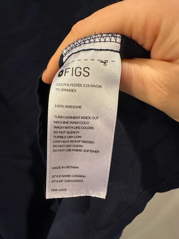 FIGS Catarina One Pocket Scrub Top - Image 9