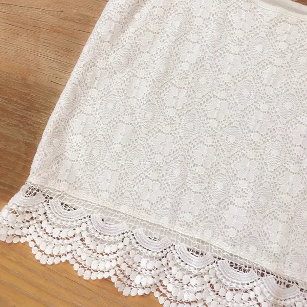 White Knit Floral Tank Size XS - Image 4