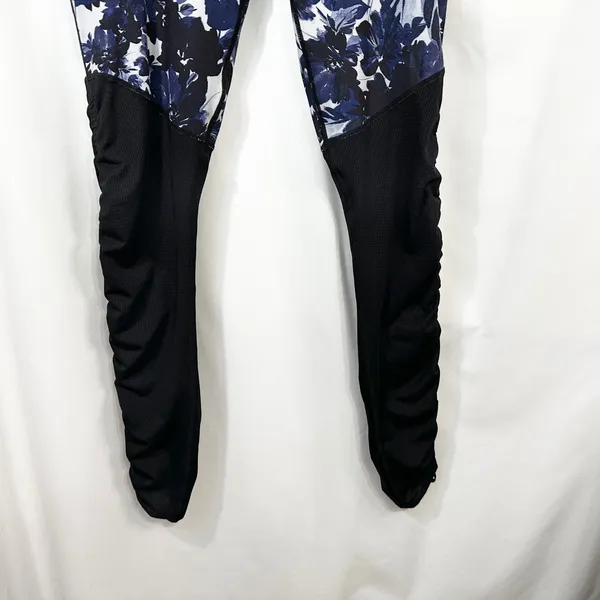 Fabletics XL Leggings High Waisted Blue Floral Print‎ Black Contrast Ruched 1036 - Image 7