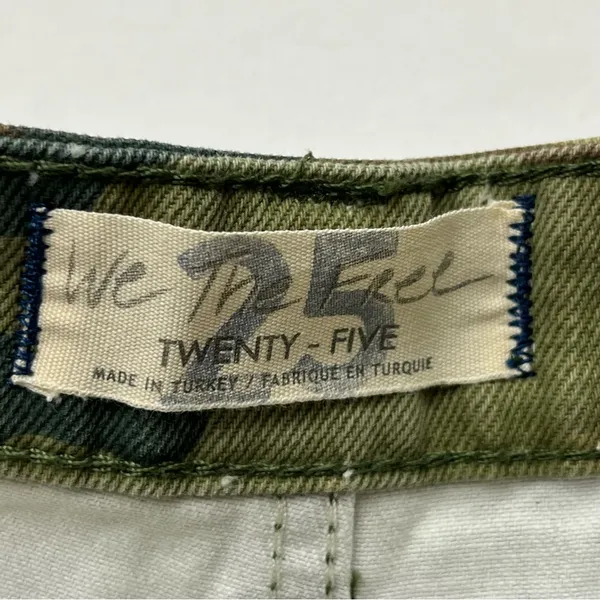 We The Free Free People Remy Camouflage Crop Jeans 25 High Rise Green‎ Camo Pants Denim NEW - Image 3