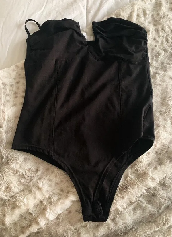 By The Way Cecilia U Wire Strapless Bodysuit - Image 6