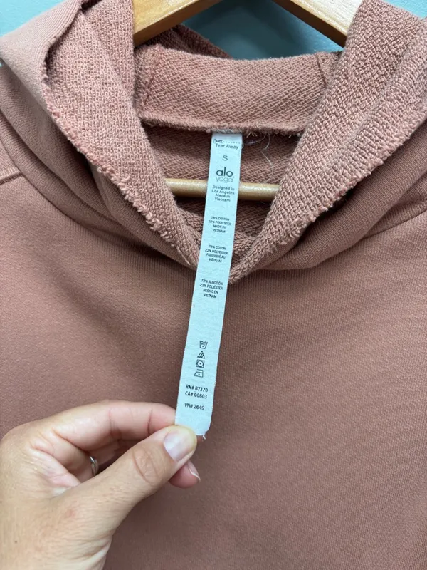 Alo Yoga Low Key Hoodie with Flare Sleeves in Mauve S - Image 7