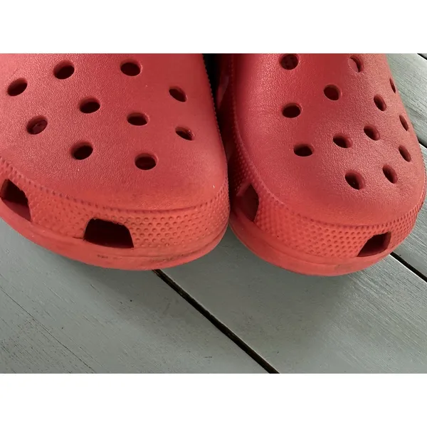 Crocs Classic Clogs Red Slip On Shoes Men 9 Women 11 Unisex Lightweight Comfort - Image 9
