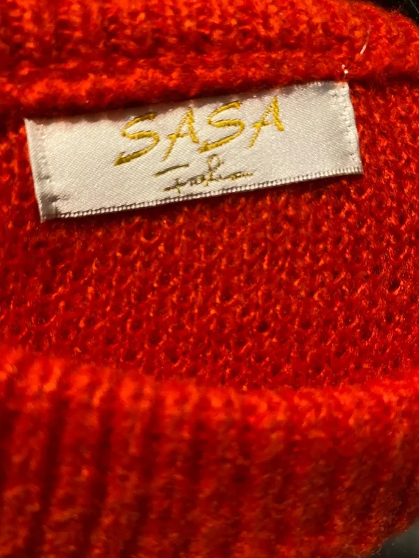 BNWT Red Teddy Bear Patch Knit Embroidered Sweater Medium - Image 3