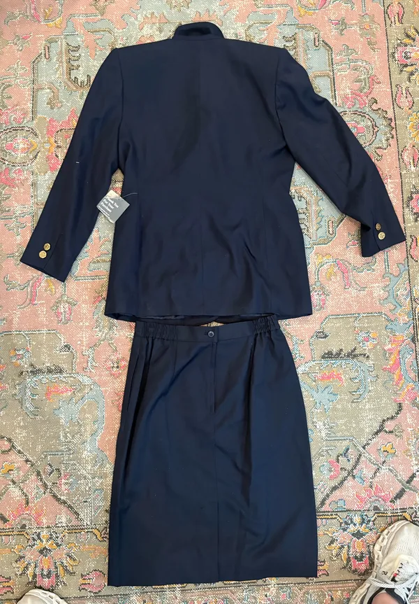 Karen Scott two piece skirt suit - Image 4