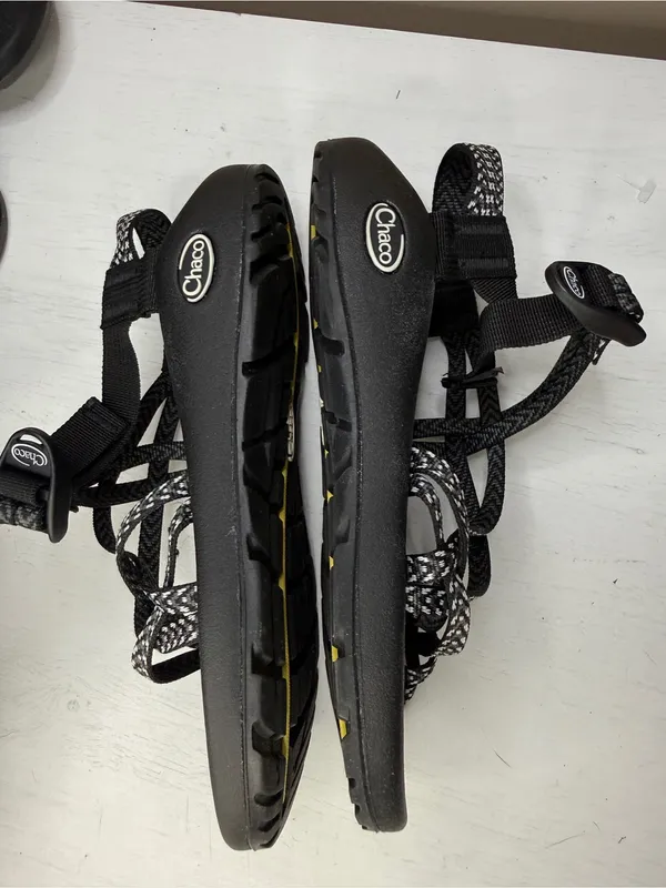 Chacos ZX/2 Black White Hiking Sandals size 8 - Image 10