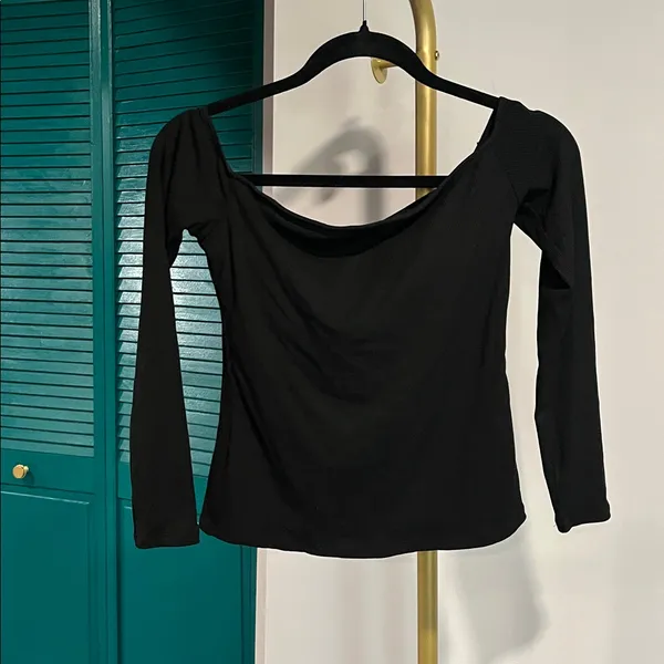 Halara Ribbed Knit Off-Shoulder Long Sleeve 2-in-1 Casual Top NWOT - small - Image 7