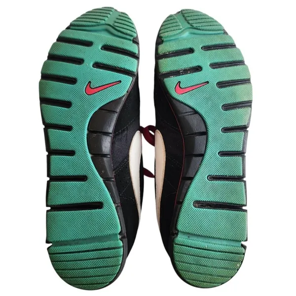 Nike Victoria Black & Neon running shoes size 8 - Image 6