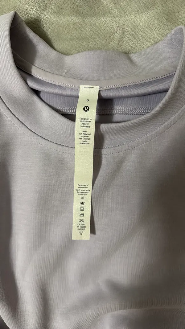 Lululemon Softstreme Crewneck - Image 3