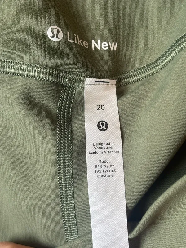 Lululemon Align Pant 28" Rosemary Green Size 20 - Image 4