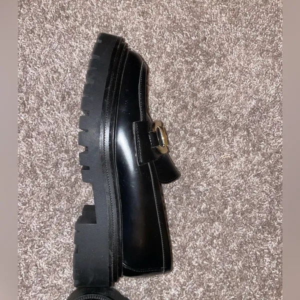 h&m platform loafers! - Image 3