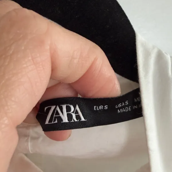 Zara White Textured Blouse‎ - Image 2