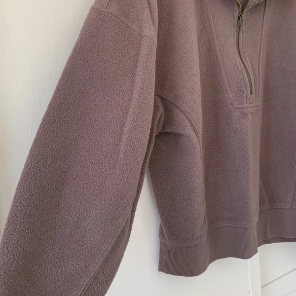 Universal Threads Cozy Purple Pull Over • Size M - Image 4