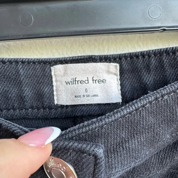 Aritzia Wilfred Size 0 / XS The Melina Jeans Straight Solid Wash Black Gray - Image 4