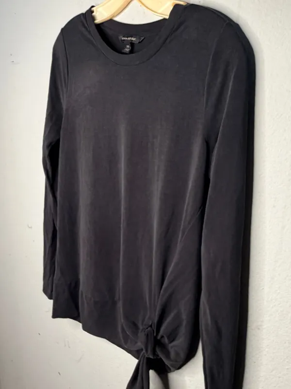 Banana Republic Black Top - Image 2