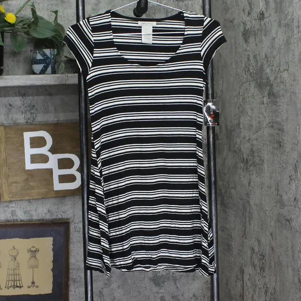 NWT Unedited By Teeze Me Short Sleeve Knit A-Line Dress Black / White XXS - Image 3