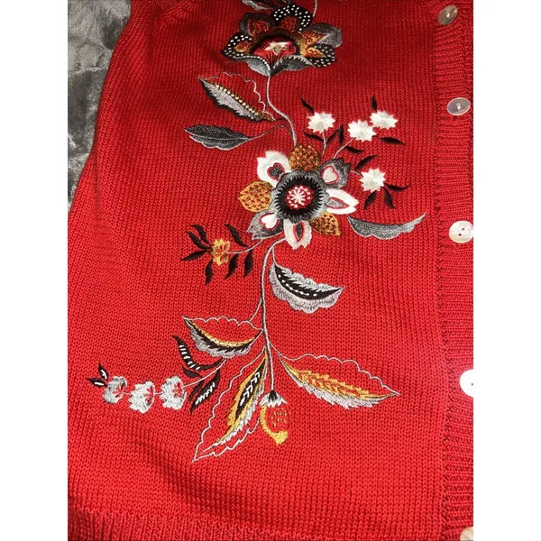 Alfred Dunner‎ Red Embroidered Sweater Vest Women's Medium Floral Cottagecore - Image 3