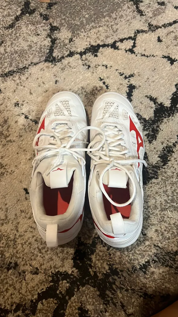 Mizuno volleyball Shoes - Image 3