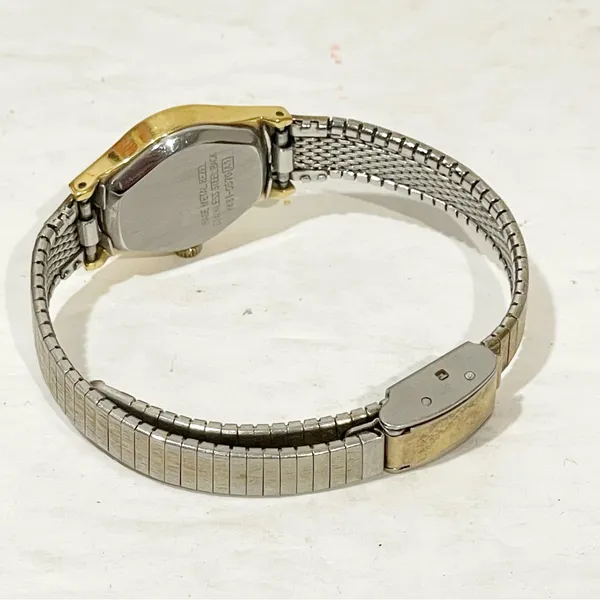 Vintage‎ Lorus Quartz Y481-0570 Stainless Steel Watch Need Battery - Image 3