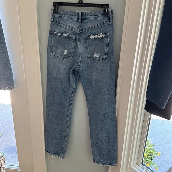 AGOLDE 90's Mid Rise Loose Distressed Jeans in Isolate - Image 7