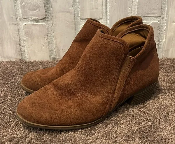 SO Meme Block Heel Ankle Boots Size 8 Chestnut Brown - Image 2