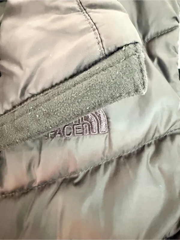 The North Face Jacket Vest 550 Down Lightweight Gray/ black Women's Size medium - Image 3