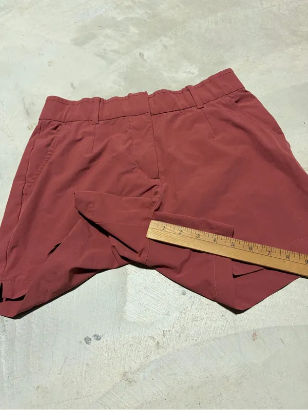Nike golf shorts Casual Dusty Rose medium - Image 3