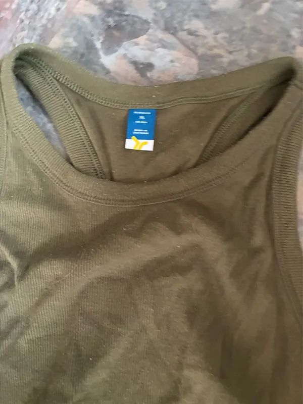 Old Navy Olive Green Ribbed Tank Top - Image 3