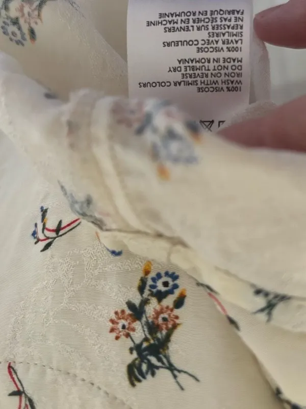 Urban Outfitters Cream Floral Ruched Drawstring V-Neck Blouse - Image 5