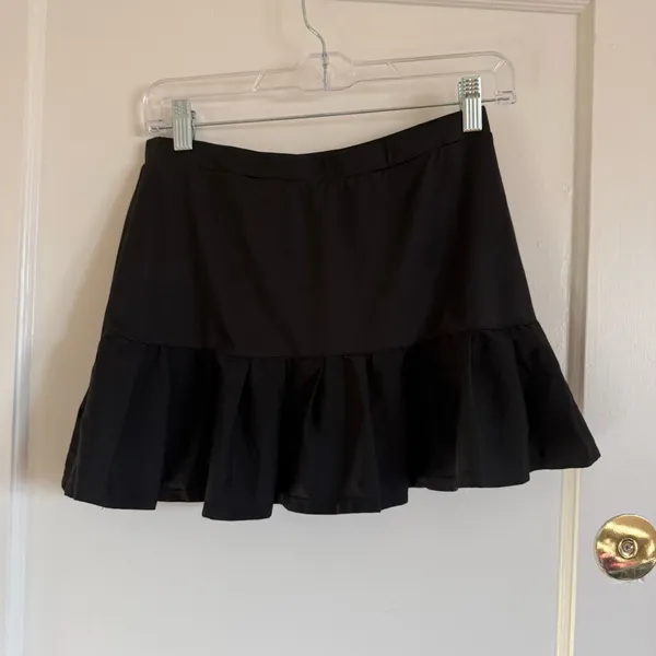 FILA Black Flared Ruffle Skirt - Image 3