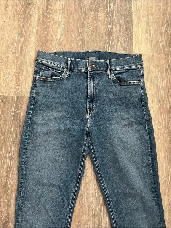 MOTHER Straight Leg Jeans Womens Size 30 Medium Wash High Rise Raw Hem Stretch - Image 5