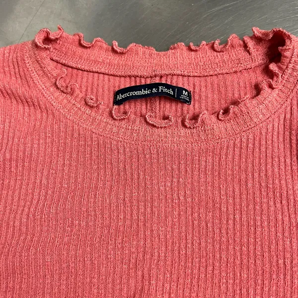 Abercrombie & Fitch Pink Long Sleeve Ribbed Top - Size Medium - VGUC - Image 3
