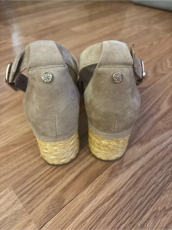 Vince Camuto Taupe Suede Espadrille Wedge Sandals Size 9M - Image 6