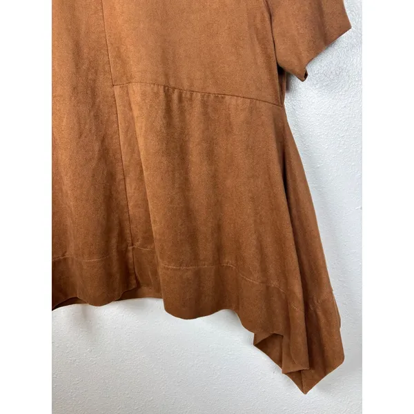 Chico's Women's 1 Brown Suede Angled Asymmetrical Tunic Top Short‎ Sleeve Medium - Image 2