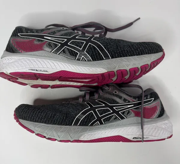GT 2000 10 Running Shoes Size 8 - Image 5