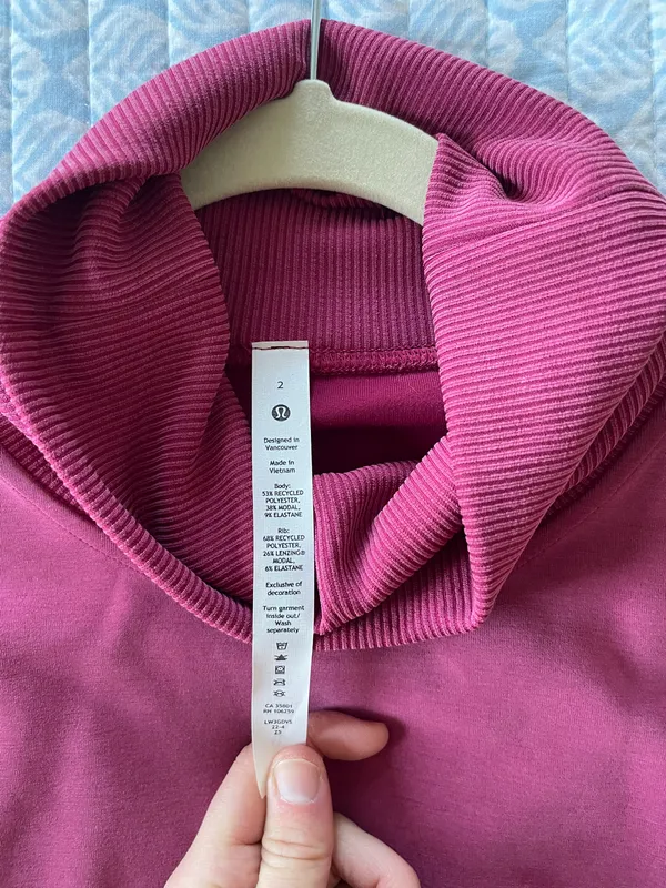 Lululemon Soft stream Turtleneck - Image 3