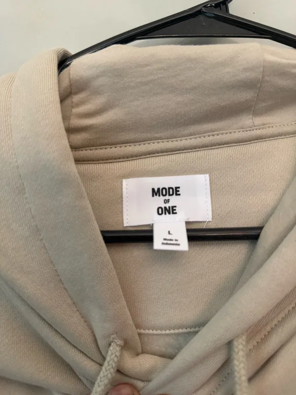 Men’s MODE OF ONE Hoodie Large - Image 4