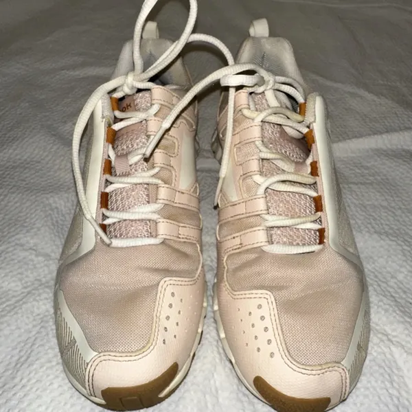 Reebok. Women's ZigWild Trail 6 Shoes Sz Wms 9‎ Soft Ecru - Image 2