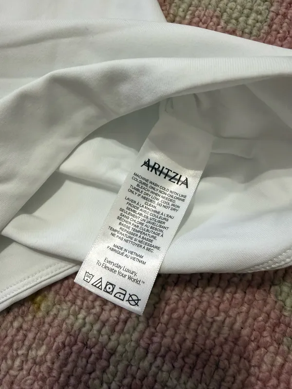 Aritzia Original Contour Squareneck Hip Longsleeve  - Image 5